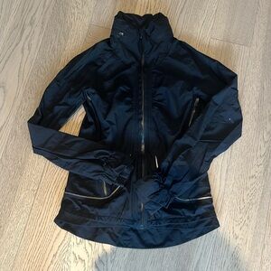 Lululemon windbreaker